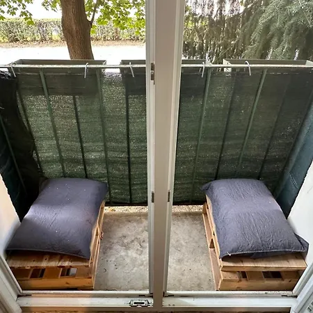 Apartman Pri Parku דירה